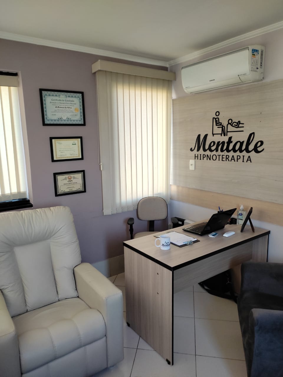 Sala de atendimento da Mentale Hipnoterapia no Tatuapé